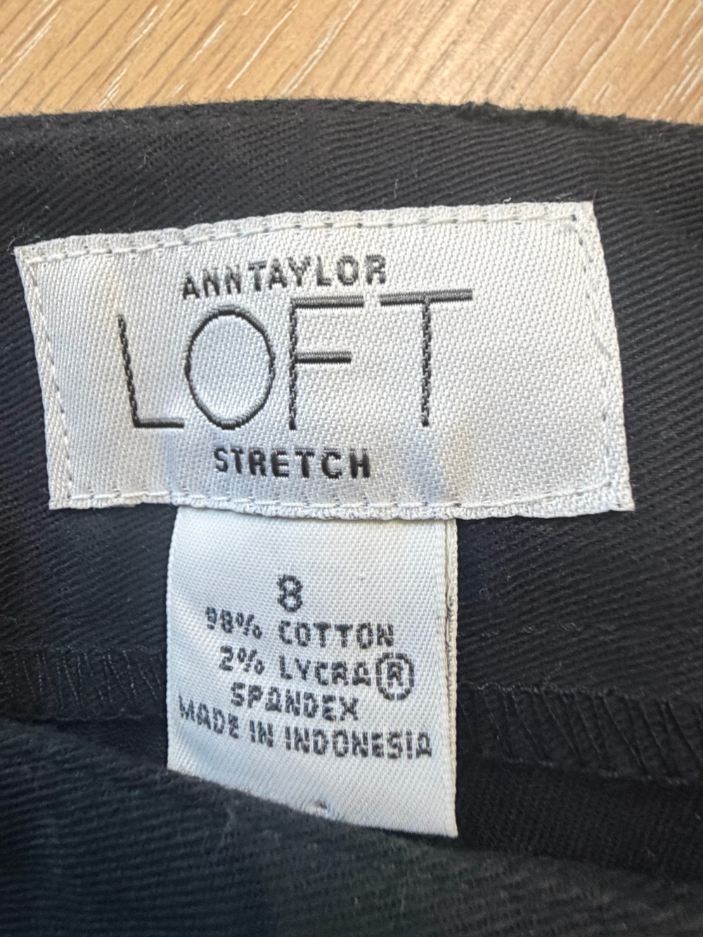 LOFT Black Wide-Leg Stretch Pants with Zip Pocket Details - Picture 7 of 7